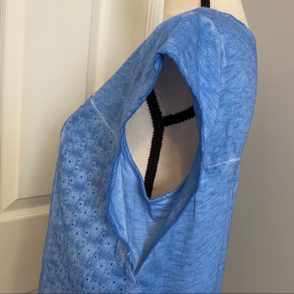 STYLE & CO Blue Space Dye Eyelet Detail Tee - Picture 7 of 9